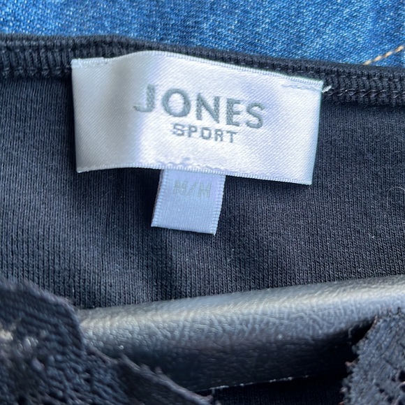 Jones Sport Medium Black T Shirt - Picture 3 of 3